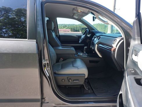 Used 2017 Toyota Tundra Limited w/ Limited Premium Package image 14