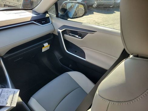 New 2025 Toyota RAV4 XLE Premium image 14