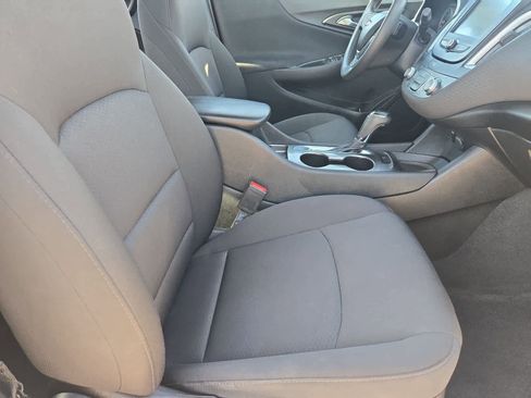 Used 2018 Chevrolet Malibu LS image 20