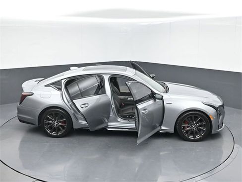 Used 2025 Cadillac CT5 V image 59