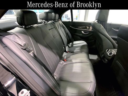 Used 2023 Mercedes-Benz E 350 4MATIC Sedan image 19