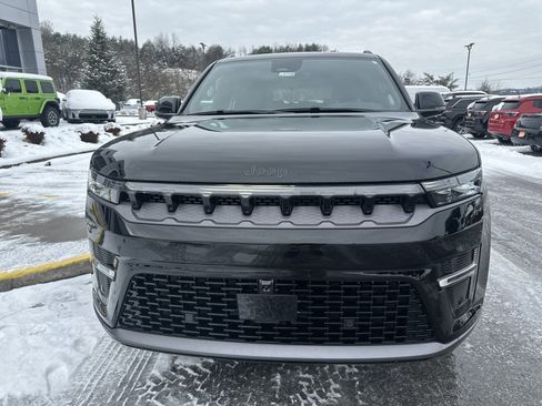 New 2026 Jeep Grand Wagoneer Limited image 3