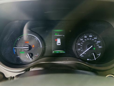 Used 2021 Toyota Sienna LE image 19