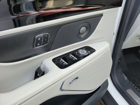 New 2026 Lincoln Nautilus Premier w/ Equipment Group 102A image 19