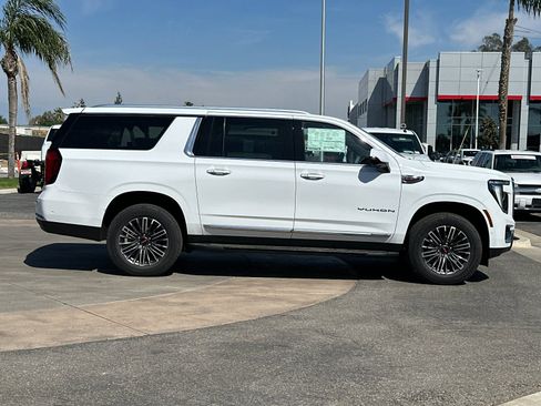 New 2026 GMC Yukon XL Elevation RWD image 3