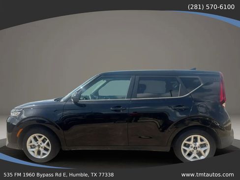 Used 2022 Kia Soul LX w/ Technology Package FWD image 4