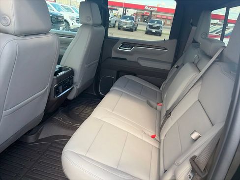 New 2026 GMC Sierra 1500 SLT w/ SLT Premium Plus Package AWD/4WD image 11