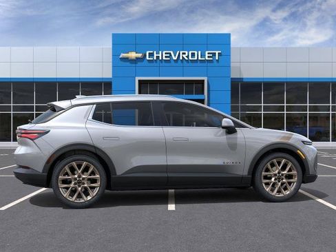 New 2026 Chevrolet Equinox EV LT w/ LPO, Tech Bronze Package AWD/4WD image 29