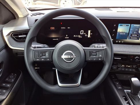 New 2026 Nissan Kicks SV w/ SV Premium Package image 15