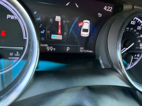 Used 2019 Toyota Camry XLE FWD image 6