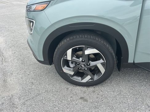 New 2025 Hyundai Venue Limited image 31