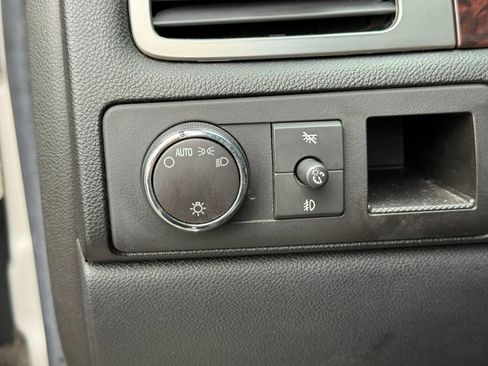 Used 2007 GMC Yukon Denali AWD/4WD image 30