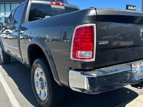 Used 2015 RAM 3500 Laramie w/ Convenience Group AWD/4WD image 8