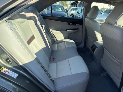 Used 2012 Toyota Camry image 17