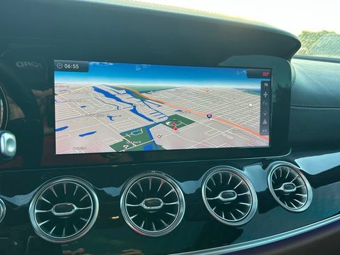 Used 2018 Mercedes-Benz E 400 Coupe image 11
