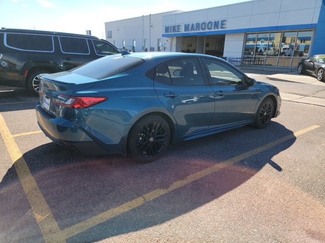 Used 2025 Toyota Camry SE w/ Multimedia Upgrade Package FWD image 5