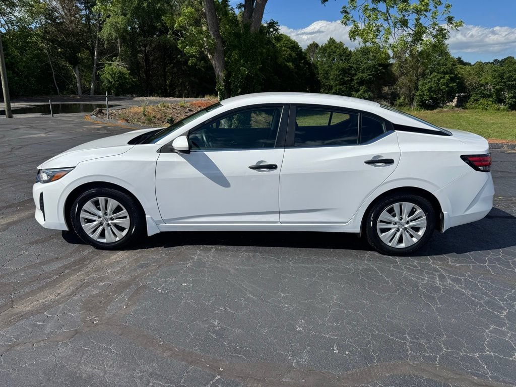 Used 2025 Nissan Sentra S FWD image 2