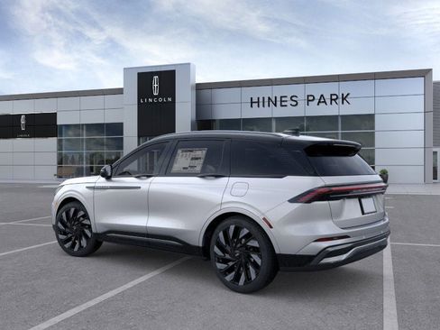 New 2025 Lincoln Nautilus Reserve w/ Jet Appearance Package image 4