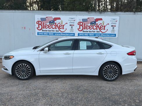 Used 2018 Ford Fusion Titanium image 7