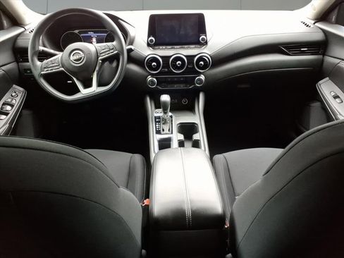 Used 2024 Nissan Sentra SV image 4