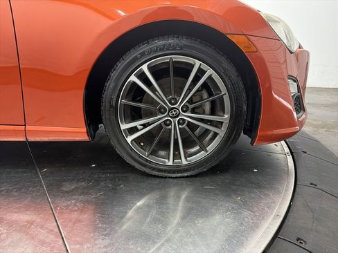 Used 2013 Scion FR-S image 10