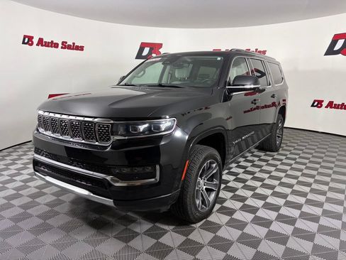 Used 2023 Jeep Grand Wagoneer L 4WD w/ Rear Seat Video Group 1 image 2