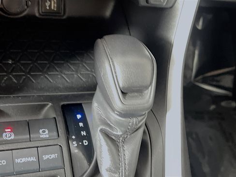 Used 2024 Toyota RAV4 XLE image 24