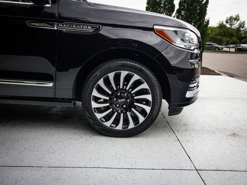 Used 2024 Lincoln Navigator L Black Label AWD/4WD image 13