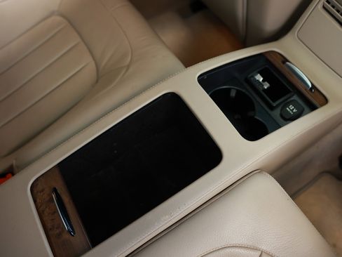 Used 2014 Mercedes-Benz CLS 550 4MATIC w/ Premium 1 Package image 48