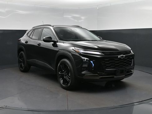 New 2026 Chevrolet Trax ACTIV w/ Driver Confidence Package FWD image 9