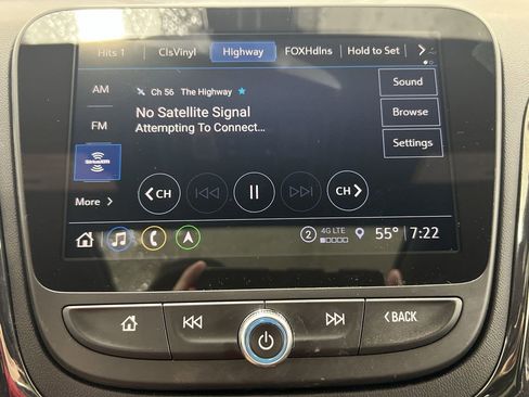 Used 2022 Chevrolet Equinox RS w/ RS Leather Package image 13