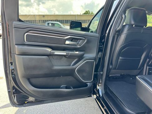 Used 2025 RAM 1500 Laramie AWD/4WD image 23