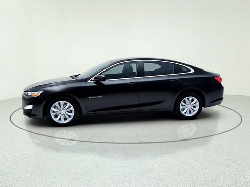 Used 2025 Chevrolet Malibu LT FWD image 3