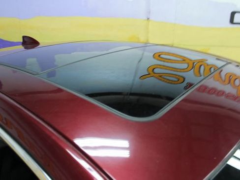 Used 2016 Chevrolet Malibu LT image 5