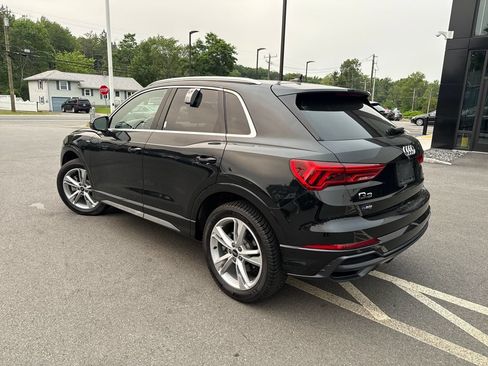 Used 2022 Audi Q3 2.0T Premium Plus w/ Premium Plus Package AWD/4WD image 3
