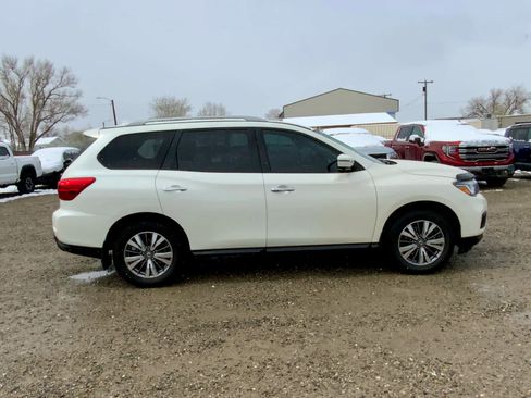Used 2020 Nissan Pathfinder SL AWD/4WD image 6