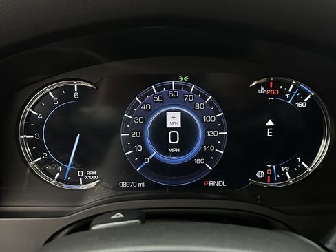 Used 2019 Cadillac Escalade Luxury image 17