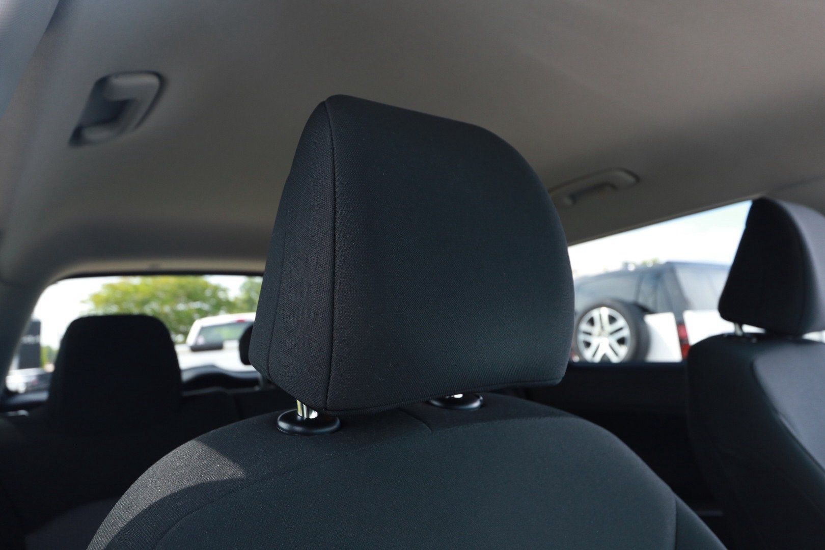 Used 2025 Kia Soul LX w/ LX Technology Package FWD image 28