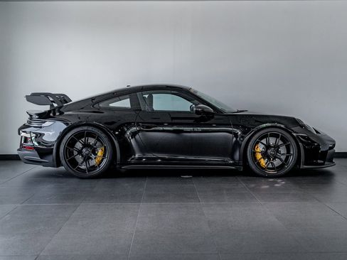 Certified 2022 Porsche 911 GT3 image 8