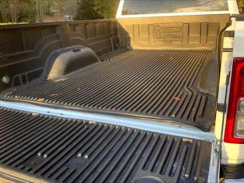 Used 2024 RAM 3500 Big Horn image 31