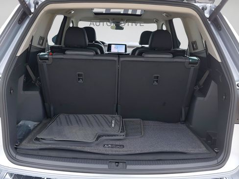 Used 2024 Volkswagen Atlas SEL AWD/4WD image 26