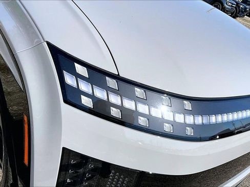 Used 2026 Hyundai Ioniq 9 Limited image 30