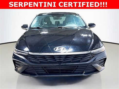 Used 2024 Hyundai Elantra SEL image 3