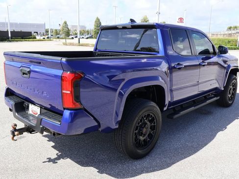 Certified 2025 Toyota Tacoma SR5 image 8