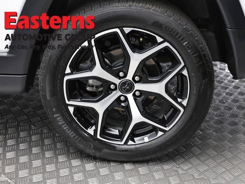 Used 2025 Jeep Compass Limited AWD/4WD image 8