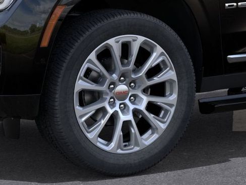 New 2026 GMC Yukon XL Denali w/ Sun & Power Step Package AWD/4WD image 9