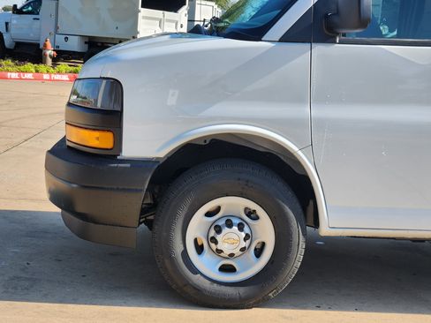 New 2025 Chevrolet Express 2500 Extended w/ Driver Convenience Package image 14