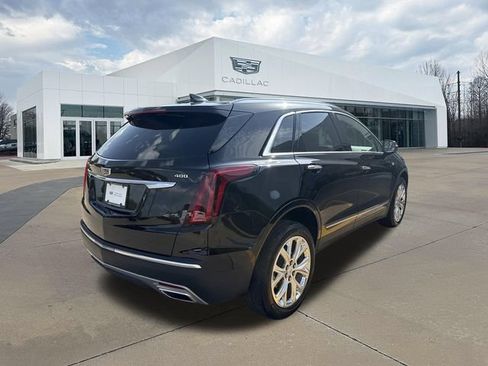 Used 2020 Cadillac XT5 Premium Luxury FWD image 3