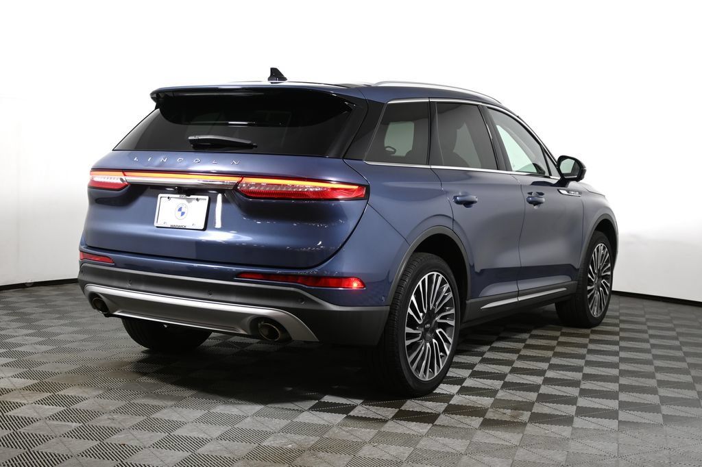 Used 2022 Lincoln Corsair Reserve w/ Equipment Group 201A AWD/4WD image 7