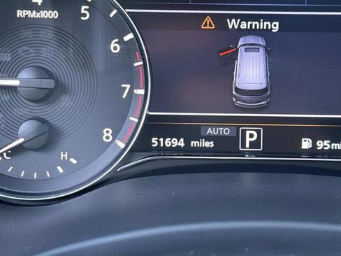 Used 2024 INFINITI QX80 Luxe image 2